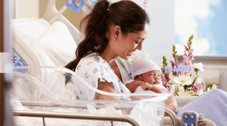 Maternidad en Hospital El Naranjo: atención para mamá y bebé en un mismo lugar